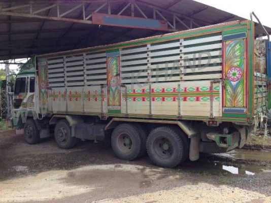 HINO 12ล้อ  ปีจดทะเบียน 51  335 แรงม้า 4 เพลา