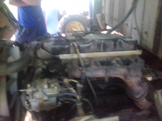 หกล้อ อีซูซุ NPR125แรง รถสภาพสวยเดิมๆเกียร์สั้น ทะเบียนพร้อมโอน