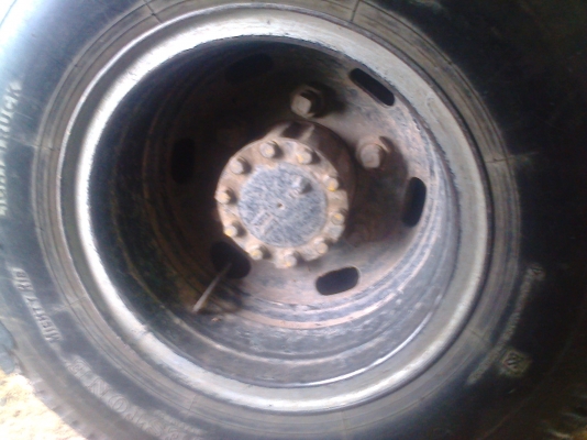 หกล้อ อีซูซุ NPR125แรง รถสภาพสวยเดิมๆเกียร์สั้น ทะเบียนพร้อมโอน