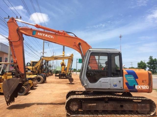 ขายรถแบคโฮ HITACHI EX120-2 ระบบไฟฟ้าเต็ม นำเข้าจากญี่ปุ่น สภาพสวย มี VDO การทำงานครับ