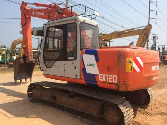 ขายรถแบคโฮ HITACHI EX120-2 ระบบไฟฟ้าเต็ม นำเข้าจากญี่ปุ่น สภาพสวย มี VDO การทำงานครับ