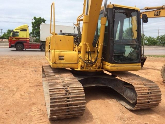 ขายรถแบคโฮ KOMATSU PC130-6 ระบบไฟฟ้าเต็ม ปี 2002 ใบแทร็ค 70 สภาพสวยมาก รถนอกนำเข้า มีVDOการทำงานครับ