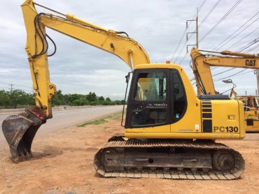 ขายรถแบคโฮ KOMATSU PC130-6 ระบบไฟฟ้าเต็ม ปี 2002 ใบแทร็ค 70 สภาพสวยมาก รถนอกนำเข้า มีVDOการทำงานครับ