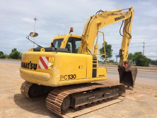 ขายรถแบคโฮ KOMATSU PC130-6 ระบบไฟฟ้าเต็ม ปี 2002 ใบแทร็ค 70 สภาพสวยมาก รถนอกนำเข้า มีVDOการทำงานครับ