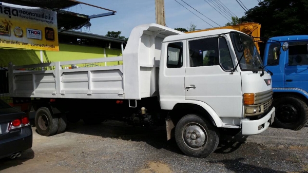 HINO 6 ล้อดั้มใหญ่ 185 แรง กระบะใหม่