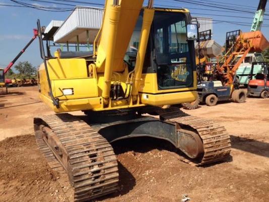 ขายรถแบคโฮ KOMATSU PC200-8 รถปี 2009 ทำงาน 5พันกว่าชั่วโมง มีกล้องหลัง สภาพสวย นำเข้าจากญี่ปุ่น มีVDOครับ ขายรถแบคโฮ KOMATSU PC200-8 รถปี 2009 ทำงาน 5พันกว่าชั่วโมง มีกล้องหลัง สภาพสวย นำเข้าจากญี่ปุ่น มีVDOครับ