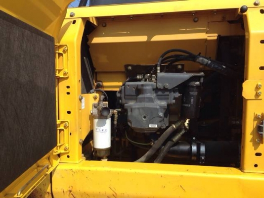 ขายรถแบคโฮ KOMATSU PC200-8 รถปี 2009 ทำงาน 5พันกว่าชั่วโมง มีกล้องหลัง สภาพสวย นำเข้าจากญี่ปุ่น มีVDOครับ ขายรถแบคโฮ KOMATSU PC200-8 รถปี 2009 ทำงาน 5พันกว่าชั่วโมง มีกล้องหลัง สภาพสวย นำเข้าจากญี่ปุ่น มีVDOครับ