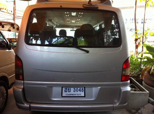 ขายรถตู้ 12 ท่ีนั่ง  benz MD100 เครื่องดีเซล 5สูบ