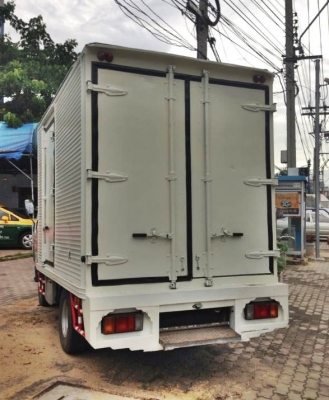 ขายถูกๆเพราะจะเลิกกิจการรถบรรทุก 4 ล้อ toyota dyna