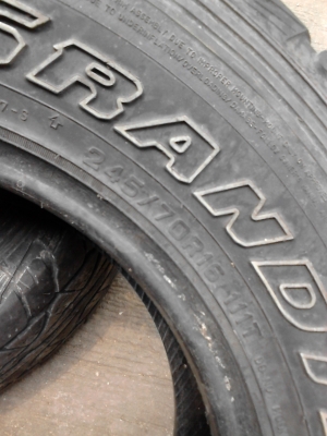 245/70R16 DUNLOP GRANDTREK AT3  มี 3 เส้น TEL.081-427-3941