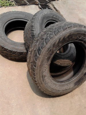 245/70R16 DUNLOP GRANDTREK AT3  มี 3 เส้น TEL.081-427-3941