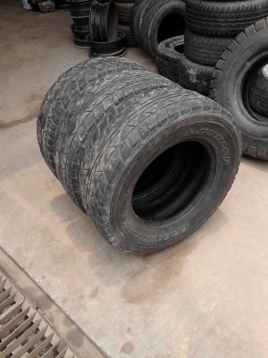 245/70R16 DUNLOP GRANDTREK AT3  มี 3 เส้น TEL.081-427-3941