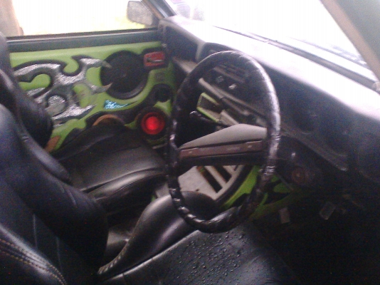 ฝากขายรถ ดัทสัน ช้างเหยียบ4ขอพร้อมทะเบียนพร้อมสนใจ0871684611