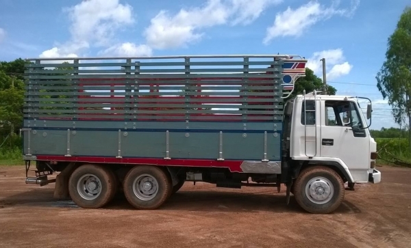 ขาย 10 ล้อ JCM เพลาเดียว วางเครื่อง 6BG1 175 แรงม้า วางหัวร็อคกี้ลงเล่มแล้ว เปลี่ยนช่วงล่างใหญ่ พวงมาลัยพาวเวอร์ ทะเบียนเต็มพร้อมโอน ราคาต่อรองได้ครับผม