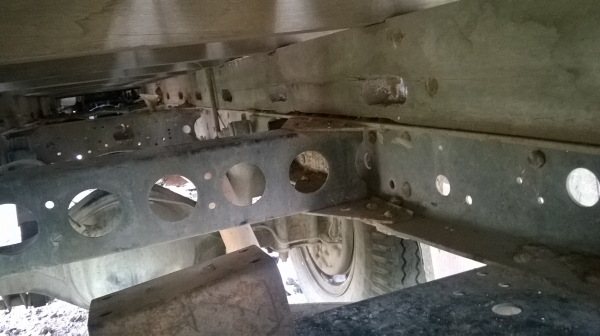 6 ล้อ หัวการ์ตูนเครื่อง 110 สีเทาฟ้า คอกเหล็ก หลังคามิเนียม ยาว 4 เมตร ยางขอบ 16 825 ติดแก๊ส  LPG ครัดซีดีเครื่องดี