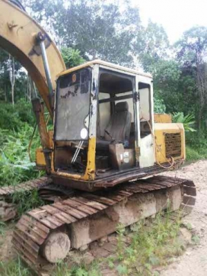 E 120 B CAT เปลี่ยนเครื่อง 6 BB ปั้มเดิมประตูบี้ถอดออกบูมอามพิเศษ แทค 60 เซน โซ่ดี ลูกปืนตัวเดินไม่ดังเอวแน่นทำงานน้อย ไม่โหลด ข้อเสียมอเตอร์ตัวเดินเบรคน้ำมันหมด 390000 จอดตากแดดเก่า