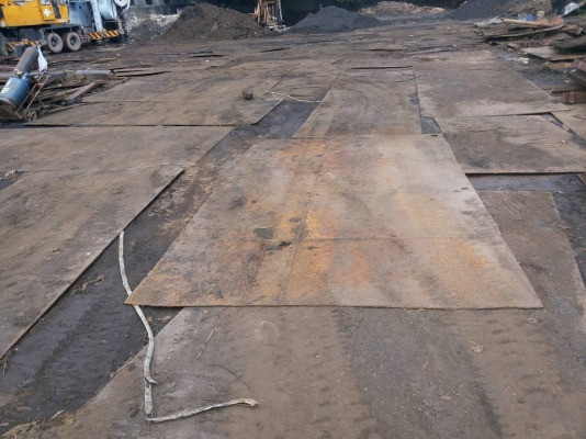 ขายเหล็กแผ่นมีหลายขนาดกว้าง1-1.5เมตรยาว4-6เมตร