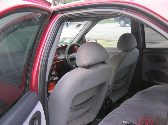 ขายฟอร์ด รุ่นมอนดิโอ ปี98 เกียร์ออโต แก๊สหัวฉีด33000