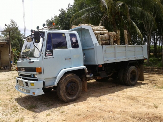 6ล้อดั้มพ์ ISUZU 165แรงม้า สภาพสวย พร้อมใช้งาน ใช้งานอยู่ ยางสวย เครื่องดี คัทซีสวย ราคาต่อรองได้ 087-2976734