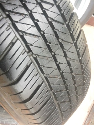 ขายยาง265/65/17 ปี 14 BRIDGESTONE DUELER HT 684 1 ชุด