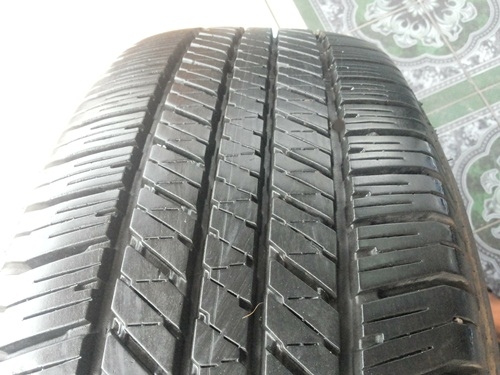 ขายยาง265/65/17 ปี 14 BRIDGESTONE DUELER HT 684 1 ชุด