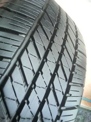 ขายยาง265/65/17 ปี 14 BRIDGESTONE DUELER HT 684 1 ชุด