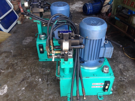ขายปั้มน้ำมันไฮโดรลิค ขนาดมอเตอร์ 3 HP. 380 V พร้อมซาลีนอยวาล์ว 2 ตัว สภาพสวยมาก อุปกรณ์ครบ พร้อมใช้งาน มี 2 ตัวครับ(เหลือ 1 ตัวครับ)