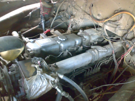 สิบล้อ หน้ายาวอีซูซุ เครื่องนิสสัน PD 185 แรงม้า 2เพลา ดั้ม