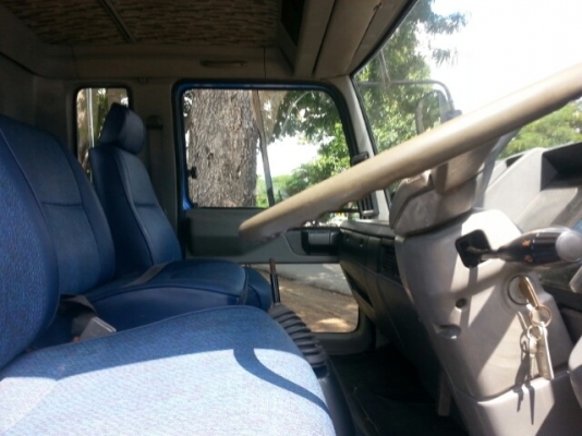 ขายหัวแคชซี HINO เครื่องดี แคชซีสวย พ.เพาเวอร์ เบรกทิฟฟี่ ภายในสวย สภาพพร้อมใช้งาน เอกสารพร้อมโอน สนใจโทร 090-8588220คุณนะ ID:narong498 หรือ www.truck.in.th/498