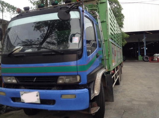 ขาย10ล้อช่วงยาว195กระบะเนียม