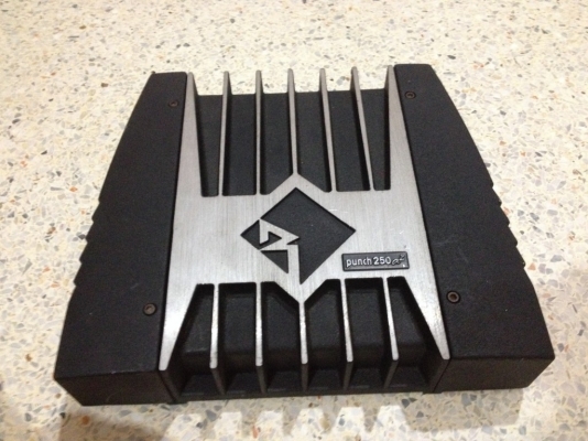 ROCKFORD 250 A2 62W X2 RMS  MADE IN USA แท้สภาพสวยไม่เคยเเกะ