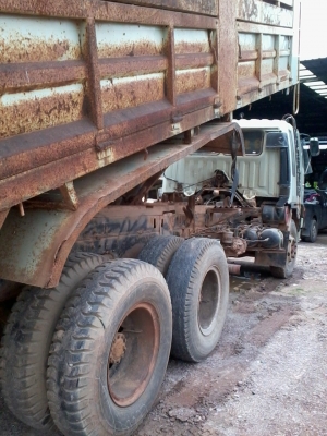 สิบล้อ3 m สภาพพร้อมใช่เคร่ือง240 กระจกไฟฟ้า คัสซี่สวย