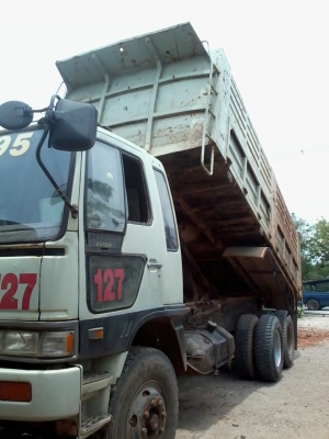 สิบล้อ3 m สภาพพร้อมใช่เคร่ือง240 กระจกไฟฟ้า คัสซี่สวย