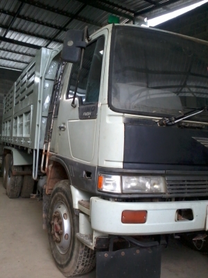 สิบล้อ3 m สภาพพร้อมใช่เคร่ือง240 กระจกไฟฟ้า คัสซี่สวย