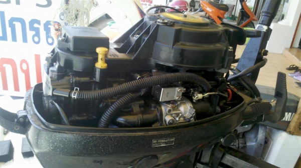 เครื่อง ซูซูกิ 15แรงม้า 4จังหวะ หางยาว 22นิ้ว 45000 บาท