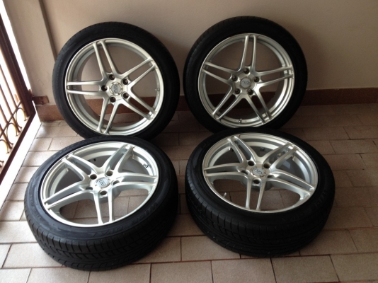 ADVAN MODLE 5 แท้ยุ่นขอบ17กว้าง7นิ้ว4ลูกอ๊อฟ35 5รู114ยางปี12ยุ่นสวยๆ