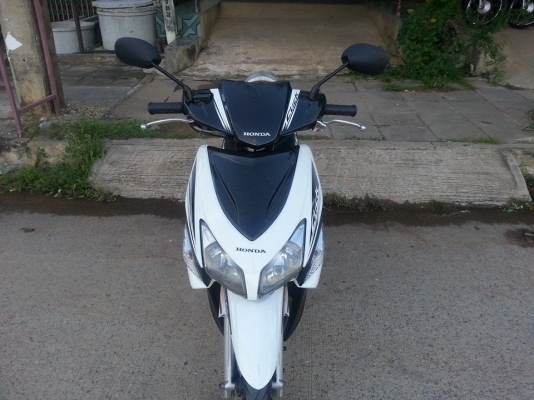 ฮอนด้าคลิก