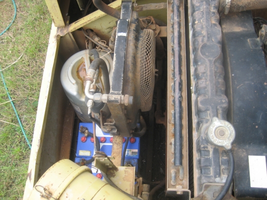 KOMATSU PC 100 รุ่น 3 ราคา 420,000 บาท KOMATSU PC 100 รุ่น 3 ราคา 420,000 บาท