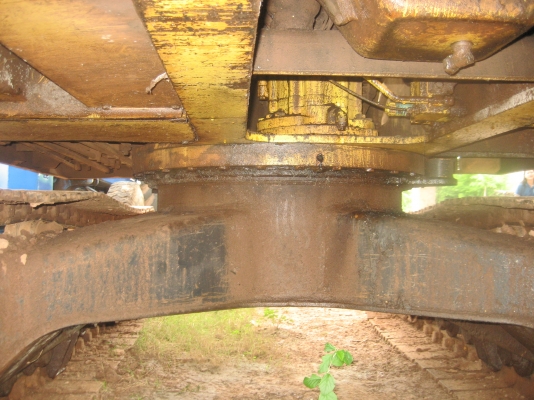 KOMATSU PC 100 รุ่น 3 ราคา 420,000 บาท KOMATSU PC 100 รุ่น 3 ราคา 420,000 บาท