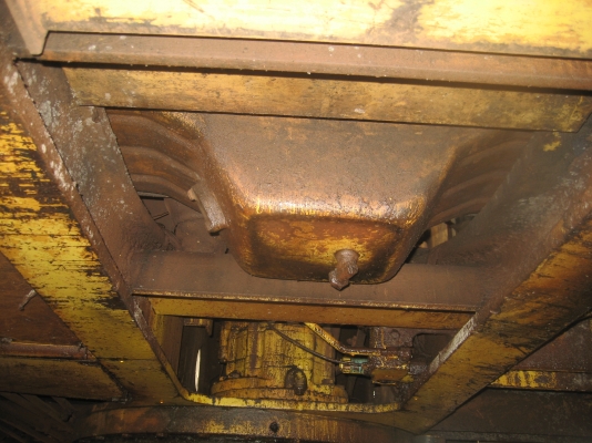 KOMATSU PC 100 รุ่น 3 ราคา 420,000 บาท KOMATSU PC 100 รุ่น 3 ราคา 420,000 บาท