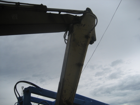 KOMATSU PC 100 รุ่น 3 ราคา 420,000 บาท KOMATSU PC 100 รุ่น 3 ราคา 420,000 บาท