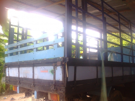 หกล้อ อีซูซุ NPR115เกียร์สั้นๆ รถไทบ้านพร้อมขาย ทะเบียนพร้อมโอน