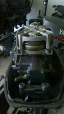 เครื่อง ยามาฮ่า 4แรงม้า 2จังหวะ หางสั้น 17นิ้ว 13500บาท