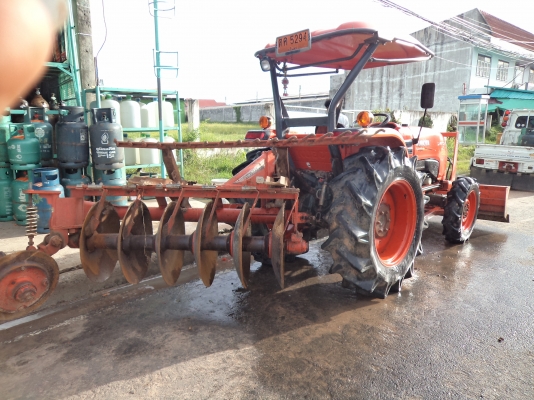 ขาย((485000))รถไถคูโบต้า47แรง อุปกรครบ4อย่างสภาพสวยพร้อมใช้งาน