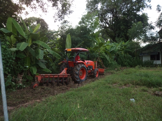 ขาย((485000))รถไถคูโบต้า47แรง อุปกรครบ4อย่างสภาพสวยพร้อมใช้งาน