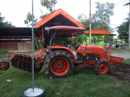 ขาย((485000))รถไถคูโบต้า47แรง อุปกรครบ4อย่างสภาพสวยพร้อมใช้งาน