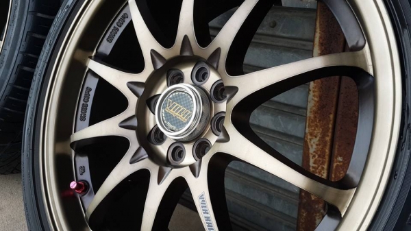 CE28 ขอบ 17 4รู100 สภาพ 99\% ใหม่มาก พร้อมยาง