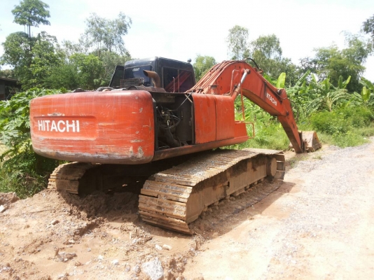 แลกหรือขายรถแบคโฮex200-2หรือแลกหัวลาก