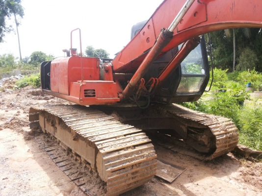 แลกหรือขายรถแบคโฮex200-2หรือแลกหัวลาก