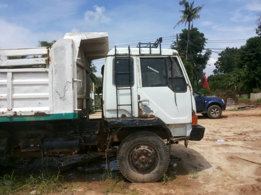 ขายรถสิบล้อดั๊มสองเพลา